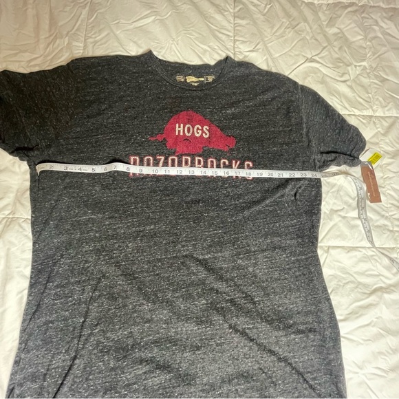 NWT Gray Hogs Razorbacks Women’s T-Shirt 2XL - Picture 5 of 10